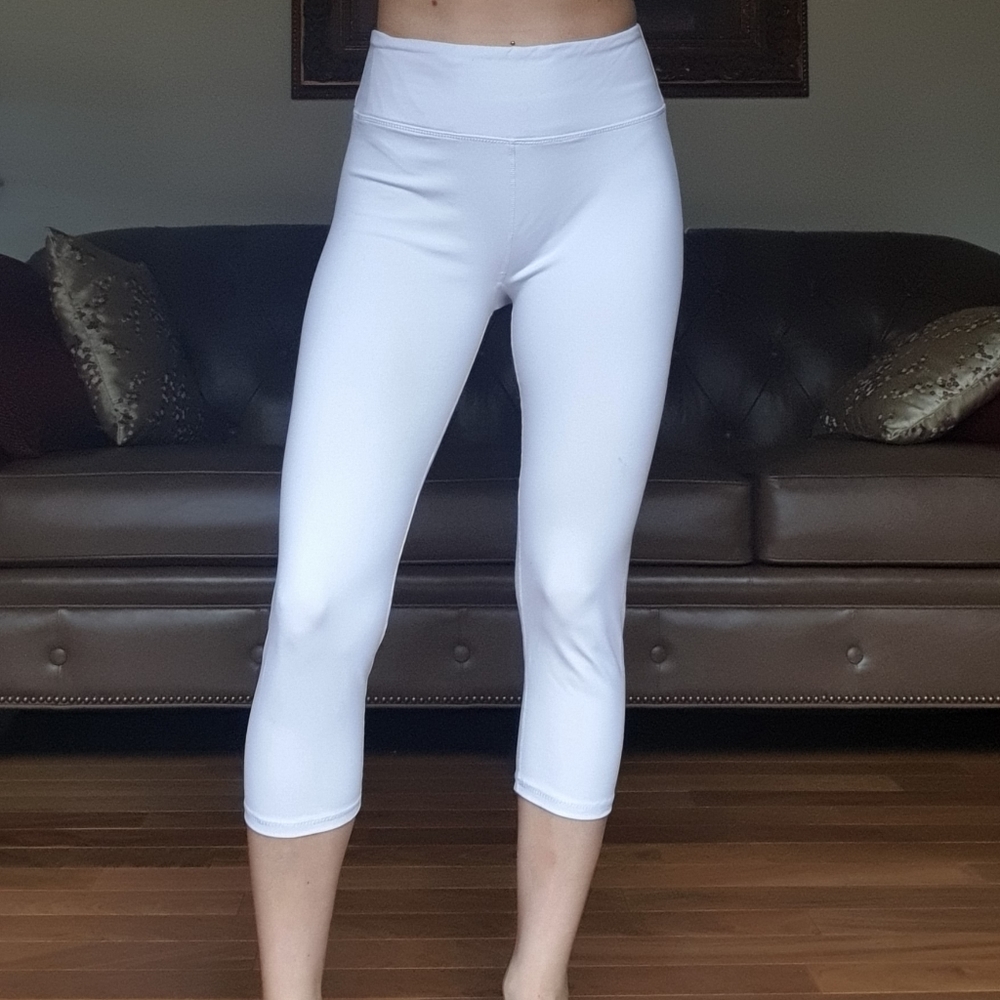 Athletic White Capri Legging